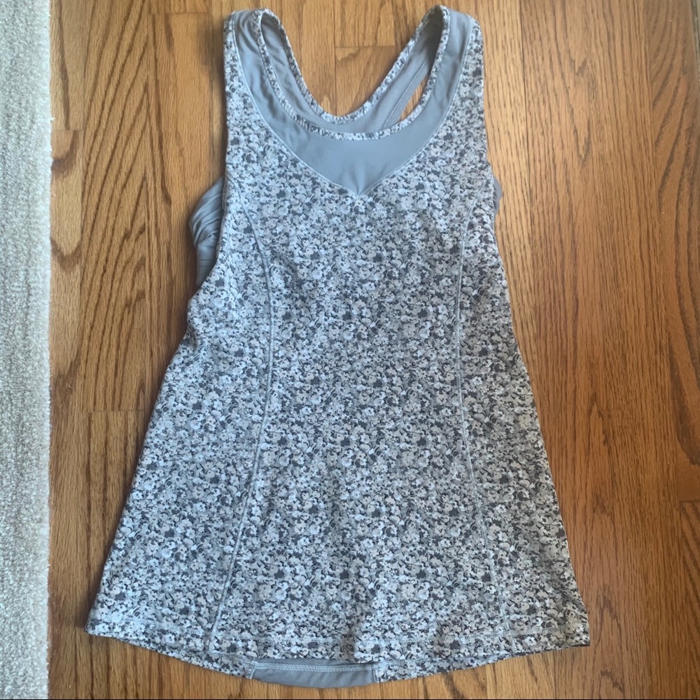 Lululemon Grey Floral Turbo Tank